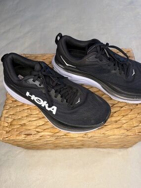 Hoka Bondi 8 Women's Road Running Shoes - Black/White - Size 11B